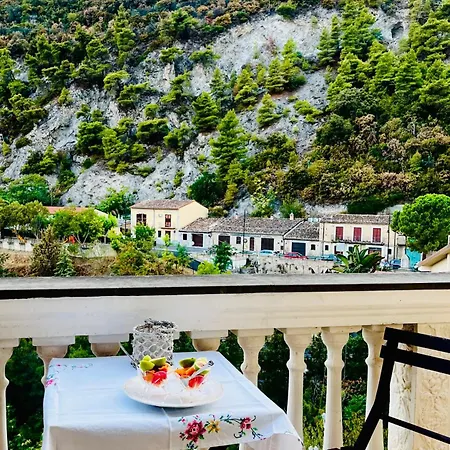 Le Terrazze Sul Pollino Oda ve Kahvaltı Civita